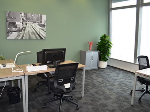 Office: International Commerce Centre, Unit 01, 82/F International Commerce Centre, Hong Kong