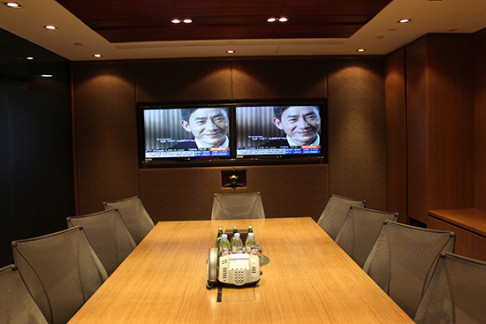 Office: The Center, Queen's Road, Hong Kong