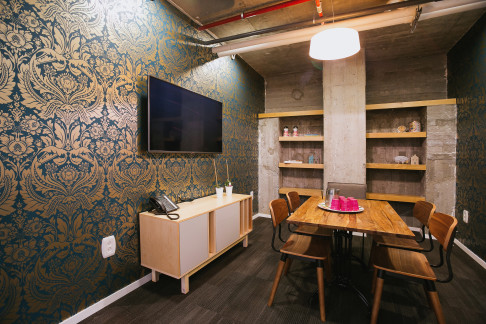 Office: Ibn Gabirol, Tel Aviv, 6407807
