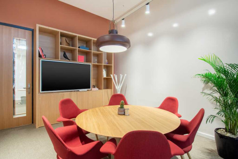 Office: Wiedner G&uuml;rtel 13 Turm 24, 3. Etage, Vienna, 1100