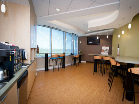 Office: Illinois, Pointe, Oak Brook, IL 60523