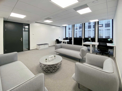 Office: 143 boulevard Ren&eacute; Cassin, Nice, 06200