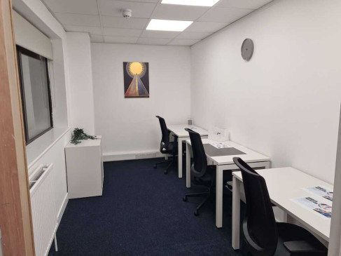 Office: Wilbury Way, Hitchin, SG4 0TZ