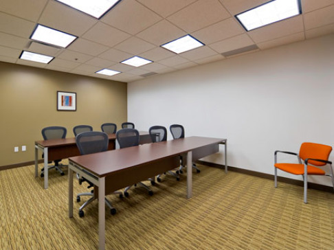 Office: Iowa, Hub Tower, 699 Walnut Street, Des Moines, IA 50309
