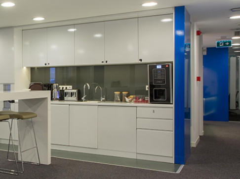 Office: Altunizade, K?s?kl? Caddesi, Istanbul