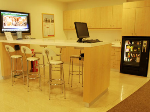 Office: Levent Kanyon, Kanyon Ofis Binasi Kat. 6, Istanbul, 34394