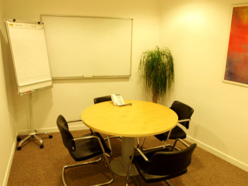 Office: Levent Kanyon, Kanyon Ofis Binasi Kat. 6, Istanbul, 34394