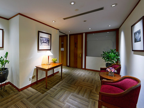 Office: Menara Kadin, 30/F Menara Kadin, Jakarta, 12950