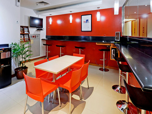 Office: Menara Kadin, 30/F Menara Kadin, Jakarta, 12950