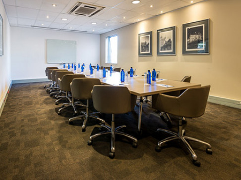 Office: Midrand, Birchwood Court, Johannesburg, 1686