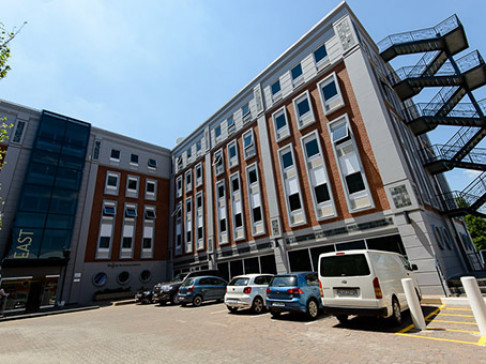 Office: Rosebank Corner, 191 Jan Smuts Avenue, Johannesburg