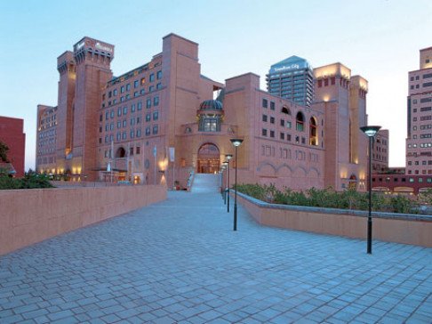 Office: Sandton, Nelson Mandela Square, Johannesburg, 2146