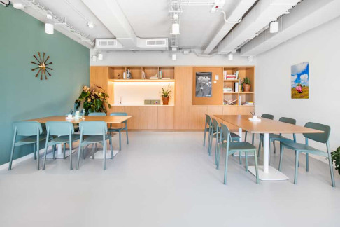 Office: Jos&eacute; Abascal 41, Madrid, 28003