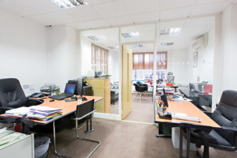 Office: Kensington Church Street, Vicarage House, London W8 4DB