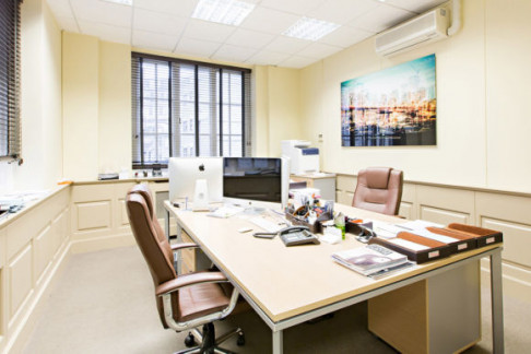 Office: Kensington Church Street, Vicarage House, London W8 4DB