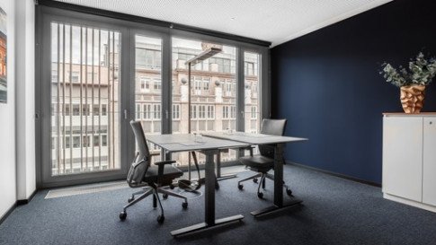 Office: KRONPRINZENPALAIS, Königstraße 38, Stuttgart, 70173