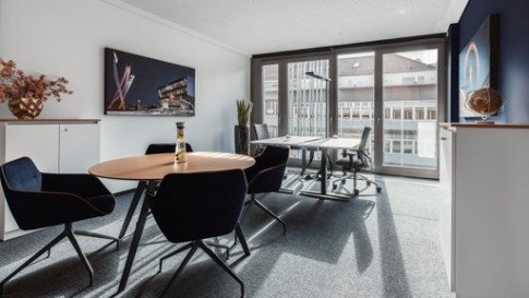 Office: KRONPRINZENPALAIS, Königstraße 38, Stuttgart, 70173