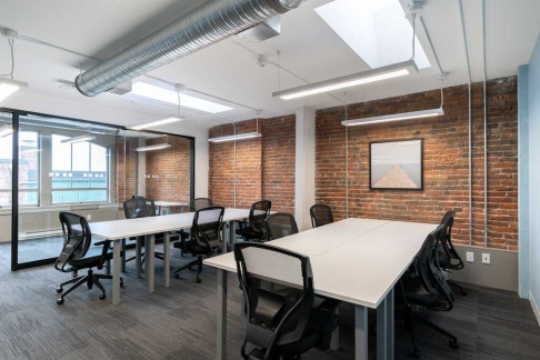 Office: Knesebeckstrasse 62, Berlin, 10719