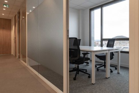 Office: 4 rue Eric de Cromières, Clermont Ferrand, 63000