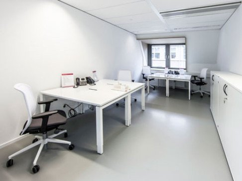 Office: Plein 1945 nr.27, Laren, 1251 MA