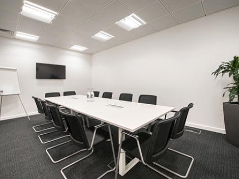 Office: Wellington Place, No 2 Wellington Place, Leeds, LS1 4AP