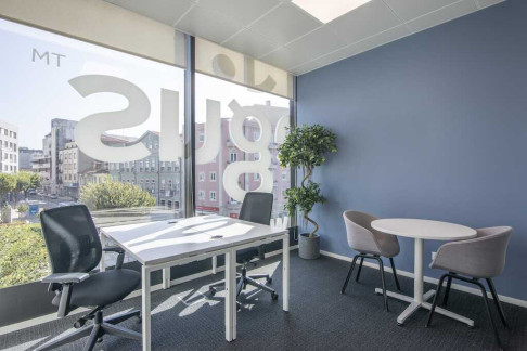 Office: Avenida da Liberdade 615, 1&ordm;, Braga, 4710-251