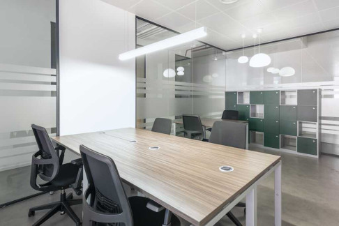 Office: Avenida da Liberdade 615, 1&ordm;, Braga, 4710-251