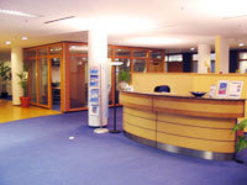 Office: Lidencorso, Berlin, 10117