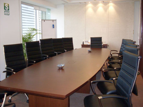 Office: Cronos El Derby, Av. El Derby 055, Lima, 33