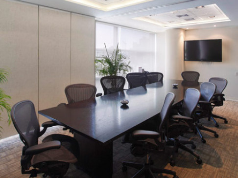 Office: Edificio Tempus San Isidro, Av. Santo Toribio 115, Lima, 27