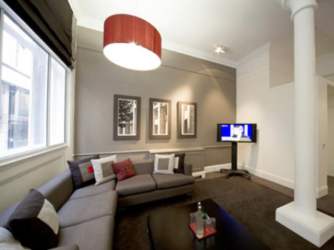 Office: Bank, St. Clement's House, London, EC4N 7AE