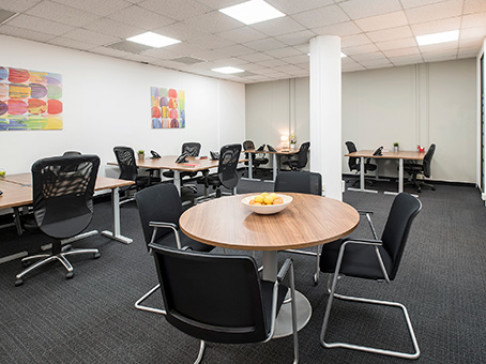 Office: Borough High Street, Alpha House, London, SE1 1LB