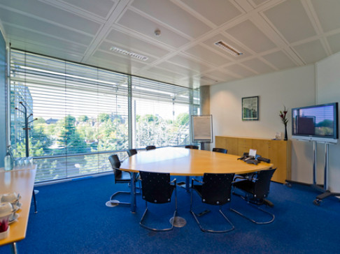Office: Chiswick Park, Building 3, Chiswick Park, London, W4 5YA