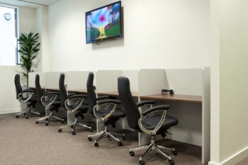 Office: London City Gracechurch Street, London, EC3V 0BT