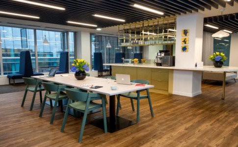 Office: London City, Victoria, Victoria Street, London, SW1E 6QT