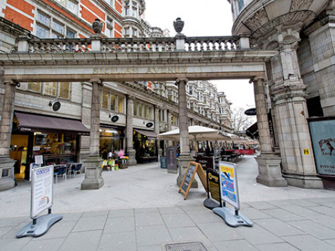 Office: Holborn - Southampton Row, 31 Southampton Row, London, WC1B SHJ