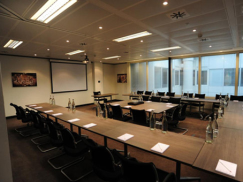 Office: Houndsditch, 133 Houndsditch, London, EC3A 7BX