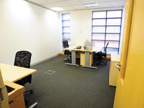 Office: London, Craneshaw House, Hounslow, TW3 1DA