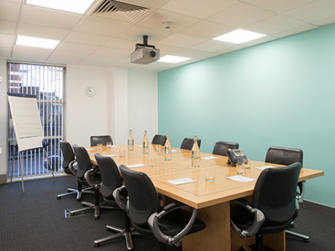 Office: London, Sheen Rd, 2 Sheen Rd, Richmond, TW9 1AE