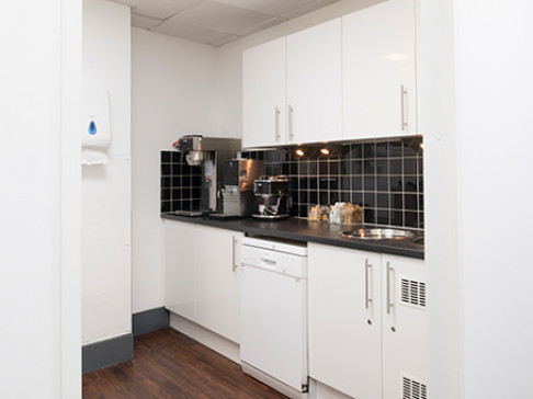 Office: London, Sheen Rd, 2 Sheen Rd, Richmond, TW9 1AE