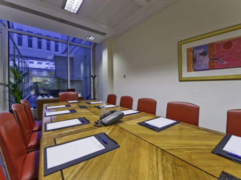 Office: Cheapside EC1, St Martin's le Grand, London, EC1A 4EN