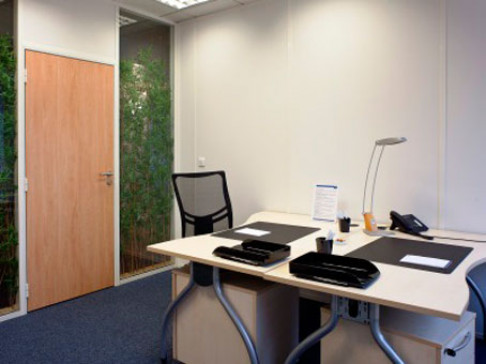 Office: Gare Part Dieu, 5, place Charles B, Lyon, 69428