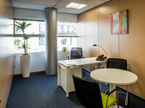 Office: Vaise Verrazzano, Campus Verrazzano, Lyon, 69009