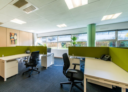 Office: Vaise Verrazzano, Campus Verrazzano, Lyon, 69009
