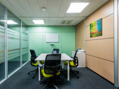 Office: Vaise Verrazzano, Campus Verrazzano, Lyon, 69009