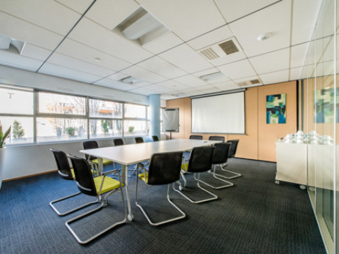 Office: Vaise Verrazzano, Campus Verrazzano, Lyon, 69009