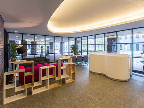 Office: Randwyck, Robert Schumandomein, Maastricht, 6229 ES