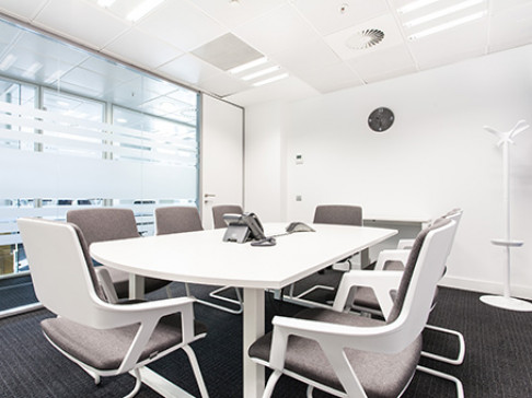 Office: Castellana, Paseo de la Castellana, 93, Madrid, 28046