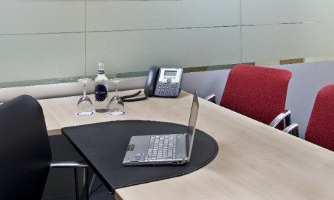 Office: Moraleja, Calle Calendula, Madrid, 28109