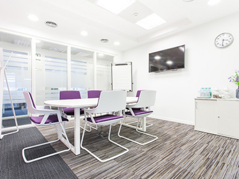 Office: Nuevos Ministerios, Orense 4, Madrid, 28020